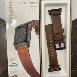 Nomad Apple Watch Leather Band